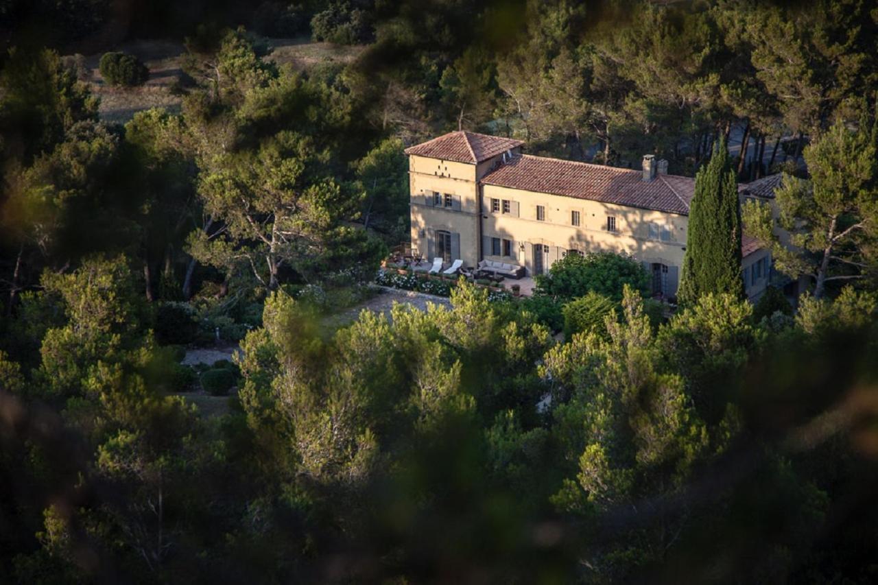Domaine De La Tourelle Orgon Exterior foto